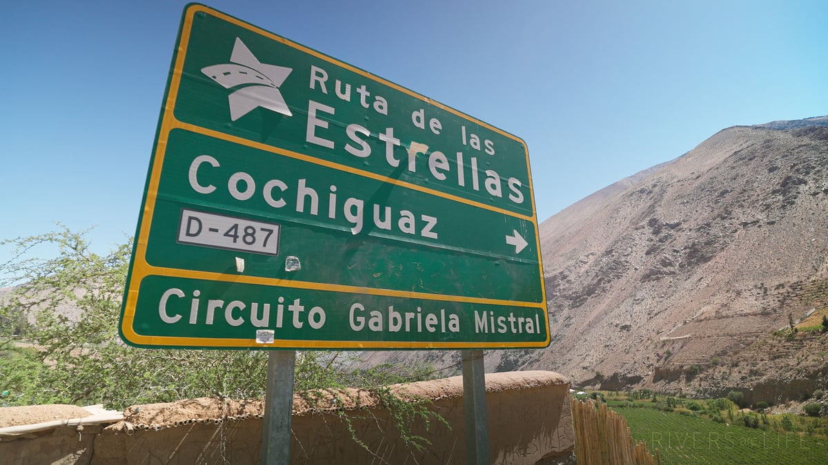 RioCochiguaz_Street-Sign